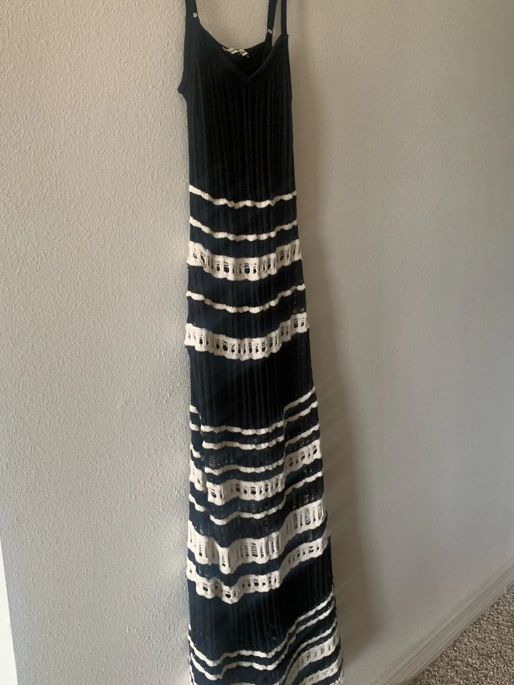 Abercrombie & Fitch Black and Cream Striped Maxi Dress